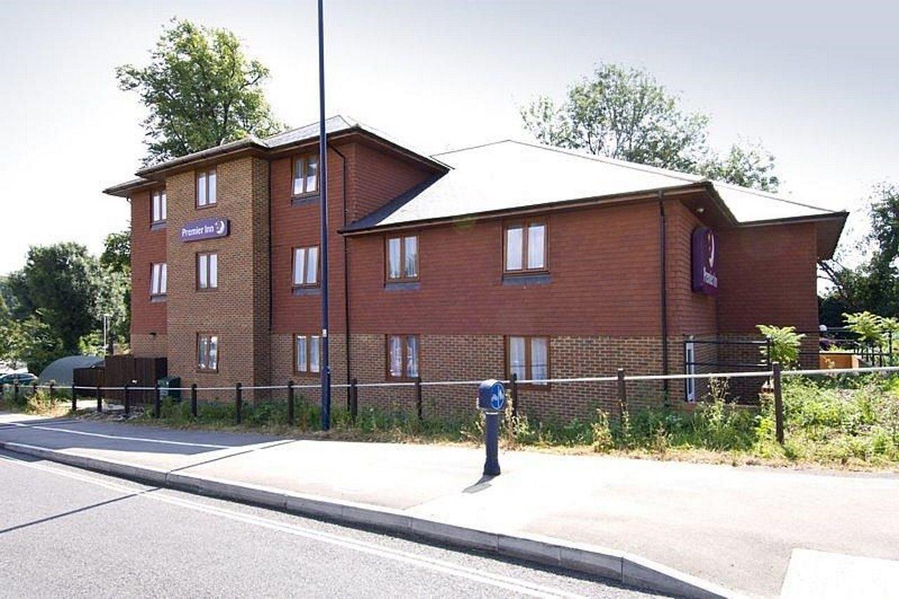 Premier Inn Portsmouth Horndean Exterior foto